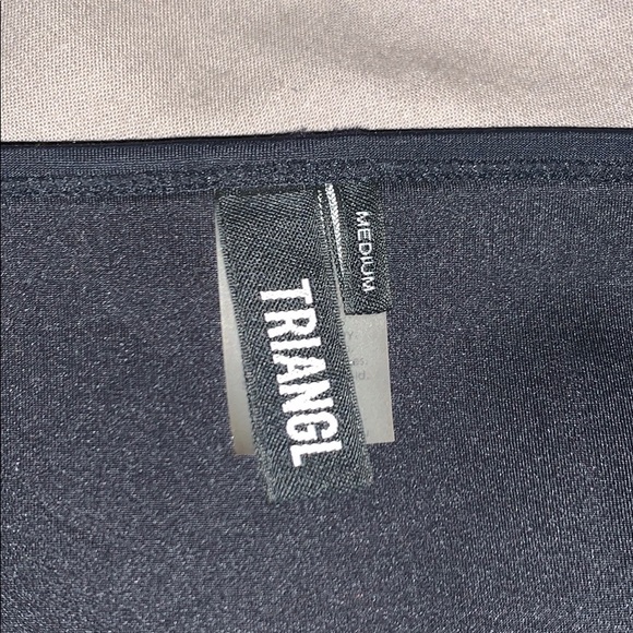 Triangl Bikini - Picture 7 of 7